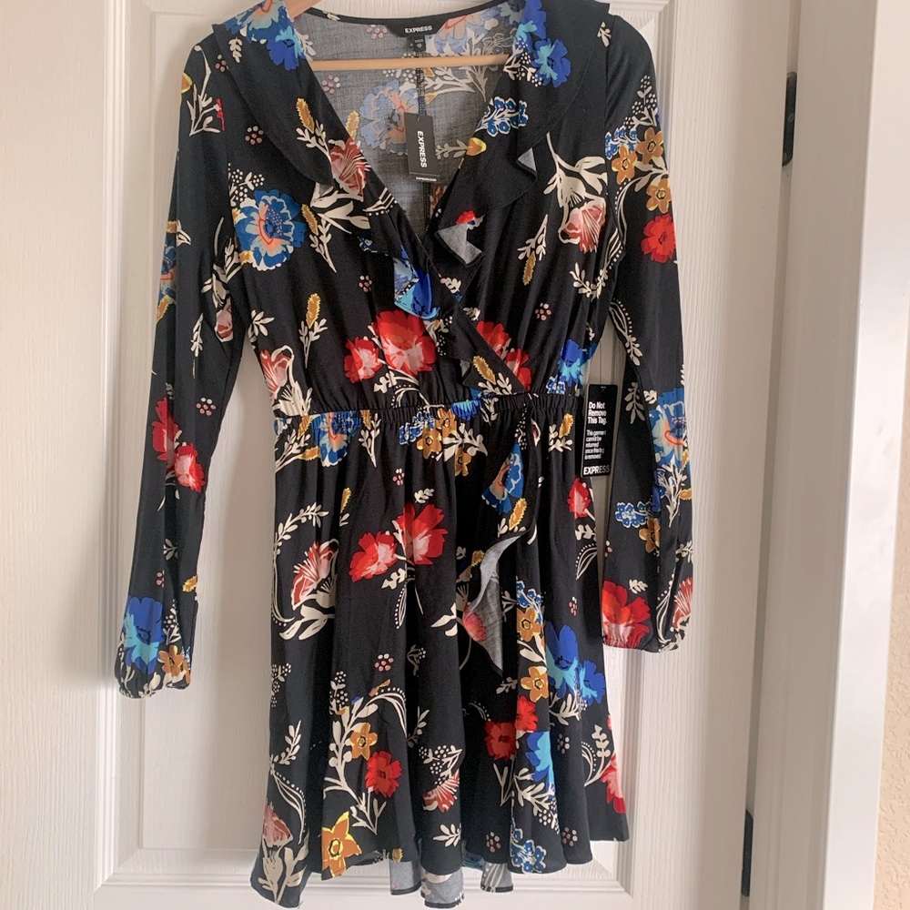Express Dress V-neck